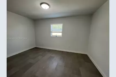 991 E 20th St, Hialeah, FL 33013 - Photo 11