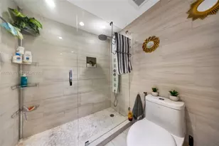 6301 Collins Ave, Miami Beach, FL 33141 - Photo 19