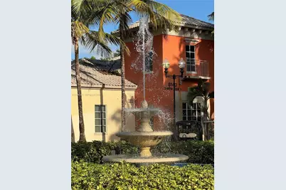 8290 Lake Dr #536, Doral, FL 33166 - Photo 17