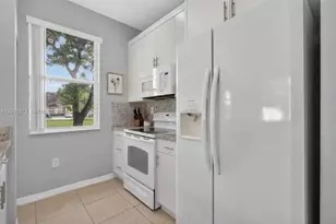 23702 SW 110th Ave, Homestead, FL 33032 - Photo 5