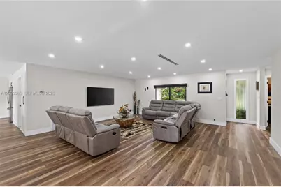 14390 SW 24th St, Davie, FL 33325 - Photo 21