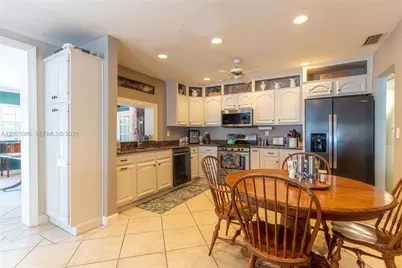 9761 SW 123rd St, Miami, FL 33176 - Photo 19