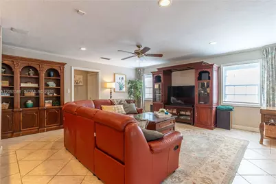 9761 SW 123rd St, Miami, FL 33176 - Photo 5