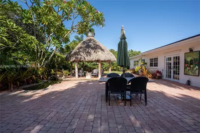 9761 SW 123rd St, Miami, FL 33176 - Photo 33