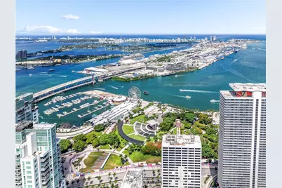 227 NE 2nd St #2806, Miami, FL 33132 - Photo 11
