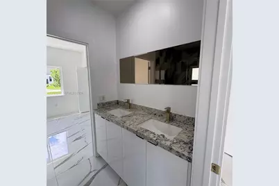 19527 SW 325th Ln, Homestead, FL 33030 - Photo 9