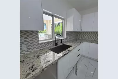 19527 SW 325th Ln, Homestead, FL 33030 - Photo 17