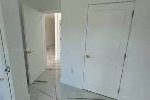 19527 SW 325th Ln, Homestead, FL 33030 - Photo 15