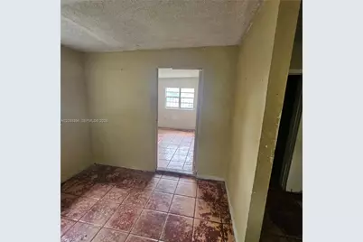 105 NW 58th St, Miami, FL 33127 - Photo 9
