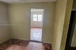 105 NW 58th St, Miami, FL 33127 - Photo 9