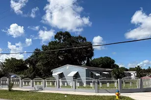16000 NW 17th Ct, Miami Gardens, FL 33054 - Photo 5