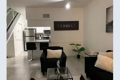 18342 NW 68th Ave #O, Hialeah, FL 33015 - Photo 9