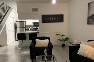 18342 NW 68th Ave, Hialeah, FL 33015 - Photo 9