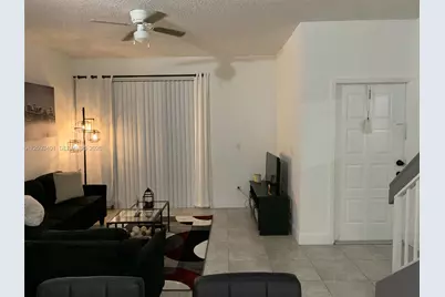 18342 NW 68th Ave #O, Hialeah, FL 33015 - Photo 5