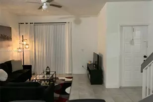 18342 NW 68th Ave, Hialeah, FL 33015 - Photo 5