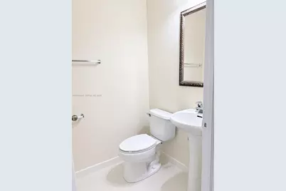 20844 NW 2nd St, Pembroke Pines, FL 33029 - Photo 13