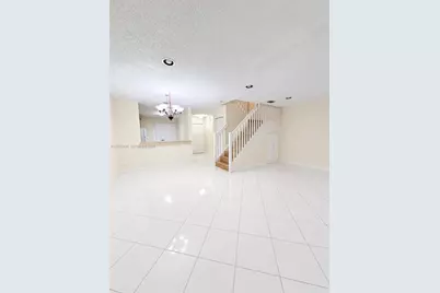20844 NW 2nd St, Pembroke Pines, FL 33029 - Photo 5
