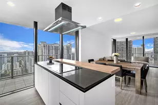 1000 Brickell Plaza, Miami, FL 33131 - Photo 7