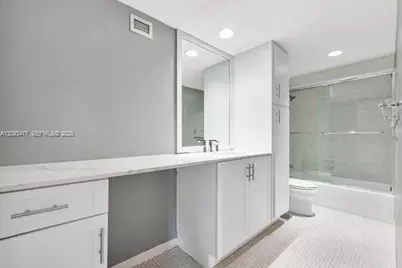 90 Edgewater Dr #514, Coral Gables, FL 33133 - Photo 9