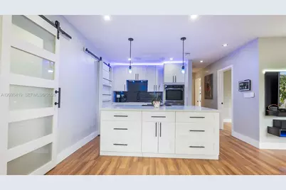 817 NW 17th St, Fort Lauderdale, FL 33311 - Photo 7