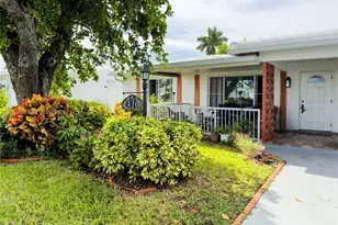 310 NW 25th Ct, Pompano Beach, FL 33064 - Photo 1