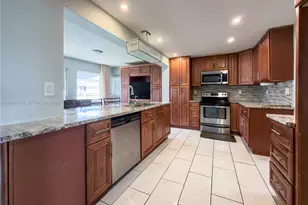 310 NW 25th Ct, Pompano Beach, FL 33064 - Photo 5