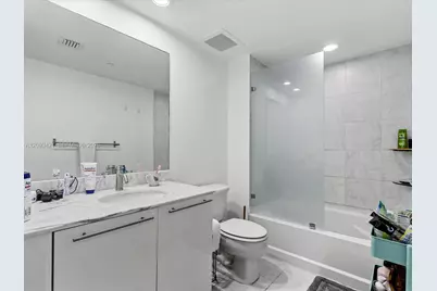 950 Brickell Bay Dr #1208, Miami, FL 33131 - Photo 15