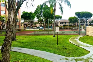 13715 Kendale Lakes Cir, Miami, FL 33183 - Photo 3