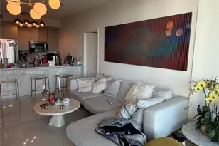 79 SW 12th St, Miami, FL 33130 - Photo 3