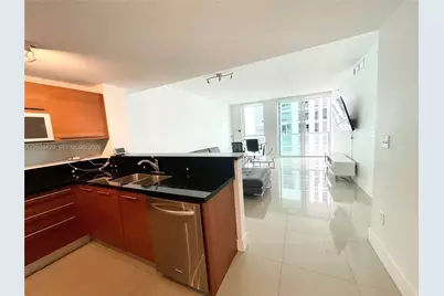 253 NE 2nd St #2506, Miami, FL 33132 - Photo 15
