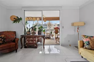 610 NE 12th Ave, Hallandale Beach, FL 33009 - Photo 5