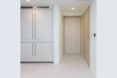 1000 Brickell Plz #4104, Miami, FL 33131 - Photo 5