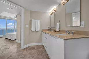 16699 Collins Ave, Sunny Isles Beach, FL 33160 - Photo 23