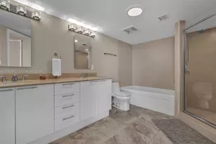 16699 Collins Ave, Sunny Isles Beach, FL 33160 - Photo 7