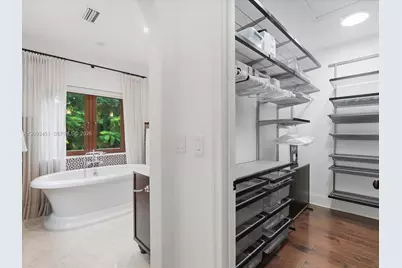 421 Sarto Ave, Coral Gables, FL 33134 - Photo 41