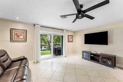 6386 Boca Cir, Boca Raton, FL 33433 - Photo 17