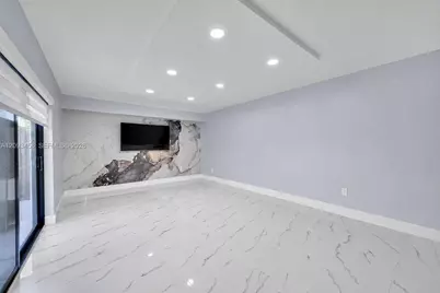 9861 NW 6th Ct, Plantation, FL 33324 - Photo 3