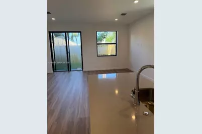 1027 NW 1 Ave #1027c, Florida City, FL 33034 - Photo 7