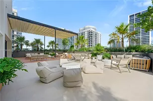 11 NE 6th St, Miami, FL 33132 - Photo 15