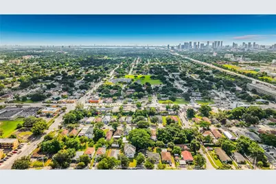 4433 NW 22nd Ct, Miami, FL 33142 - Photo 9