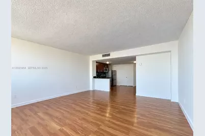 801 Brickell Bay Dr #769, Miami, FL 33131 - Photo 3