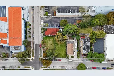 136 SW 11th Ave, Miami, FL 33130 - Photo 3