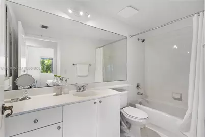 10770 NW 66th St #404, Doral, FL 33178 - Photo 23