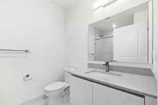 101 Diplomat Pkwy, Hallandale Beach, FL 33009 - Photo 25