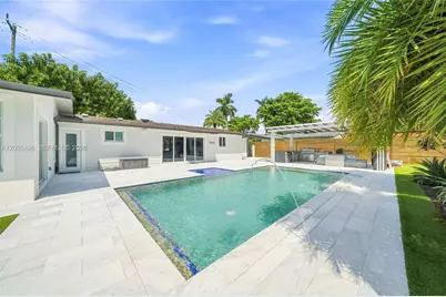 8031 SW 97th Ave, Miami, FL 33173 - Photo 11