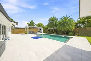 8031 SW 97th Ave, Miami, FL 33173 - Photo 13