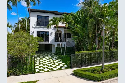 1803 S Bayshore Ln, Miami, FL 33133 - Photo 1