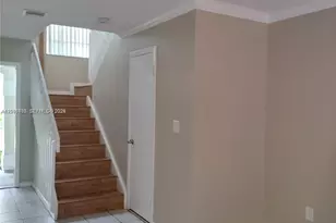 609 NW 109th Ave, Pembroke Pines, FL 33026 - Photo 7