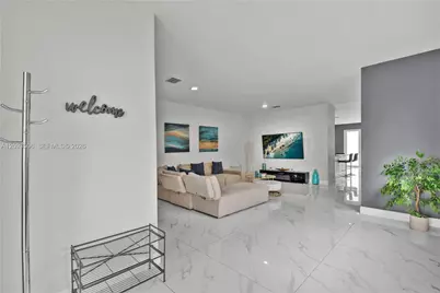1968 NW 25th Ave #1970, Miami, FL 33125 - Photo 5