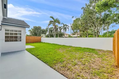 16 Gables Blvd, Weston, FL 33326 - Photo 37